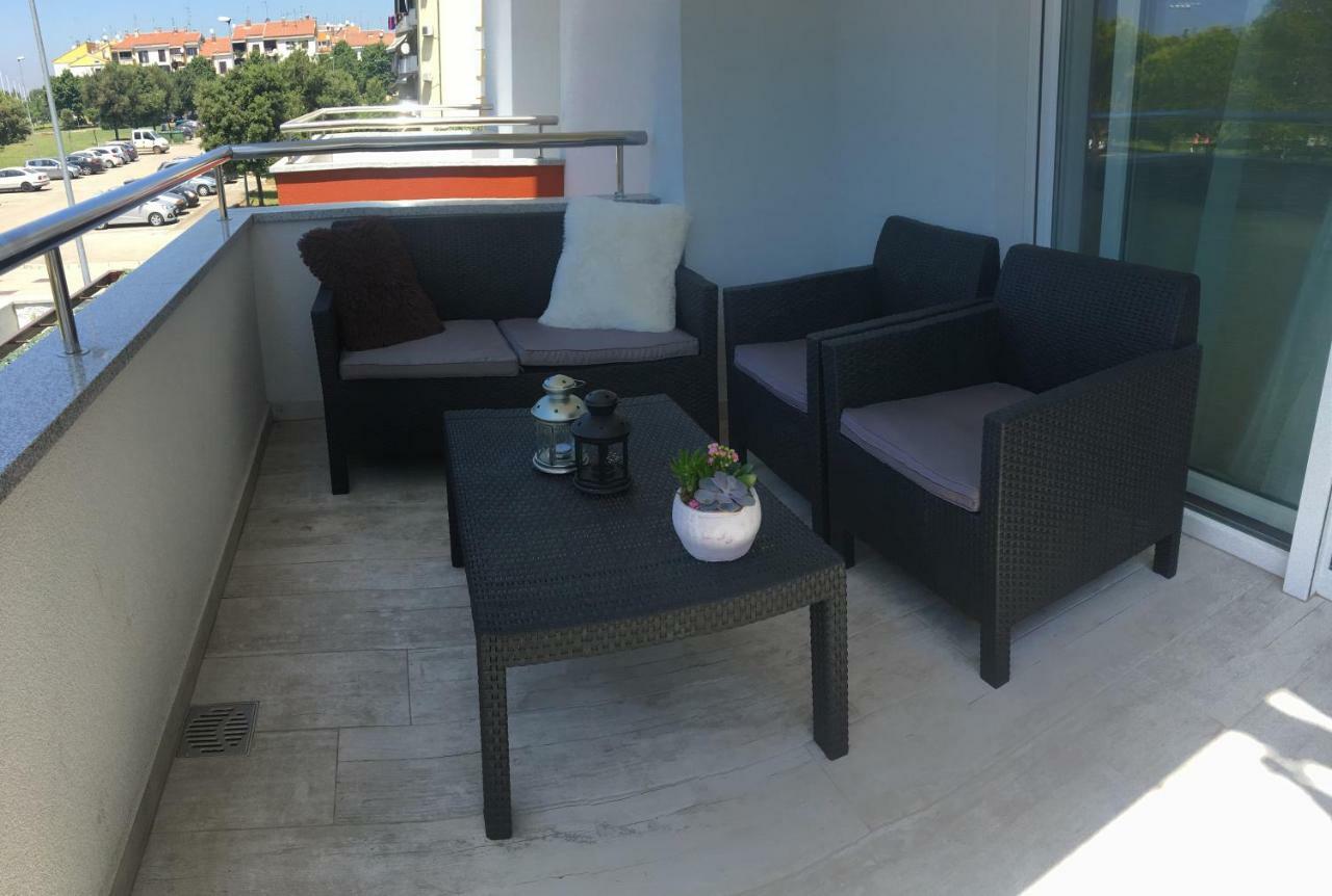 Holly Apartman Umag Kültér fotó